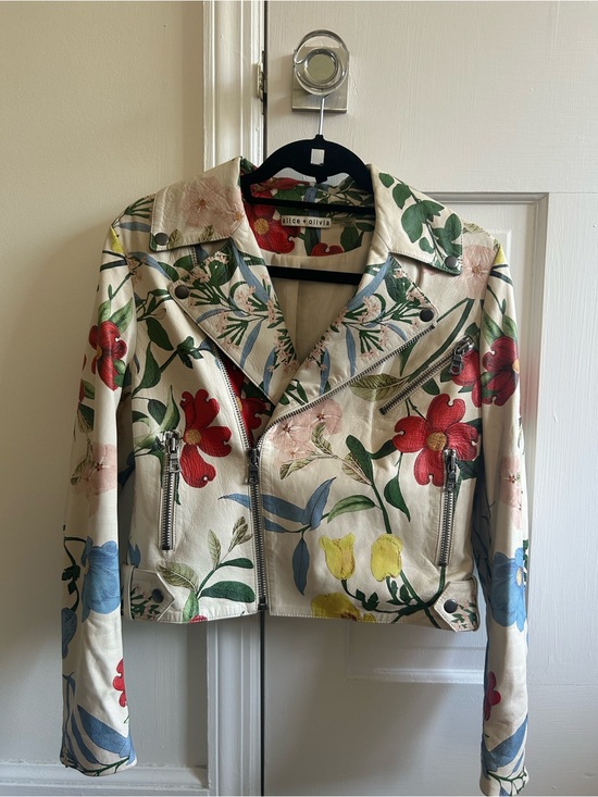 Alice + Olivia Jackets & Blazers - Alice + Olivia Cream Floral Leather Moto Jacket with Multicolor Blooms Size M